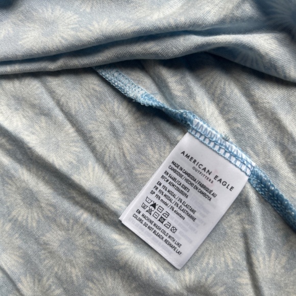 🌿SALE🌿AMERICAN EAGLE Outfitters Floral Tops Size XL - Picture 3 of 6